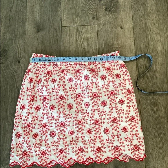 Floral Red and White Skirt - Picture 8 of 13